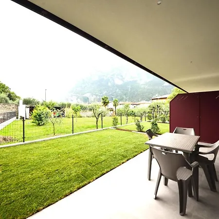 Garda Paradise - Private Garden & Balcony Riva del Garda